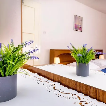Ljubica Apartment *