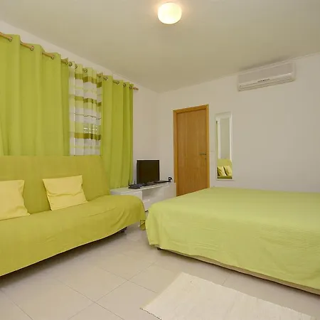 Apartment Ljubica Vodice